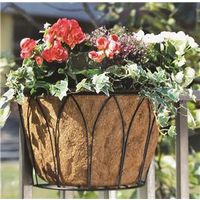 2356103 - WIRE PLANTER W/ COCONUT LINER