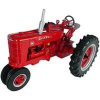 john deere farmall super m toy tractor, 1:16