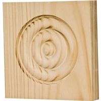 9053810 - 3-3/4X3-3/4 PINE ROSETTE BLOCK