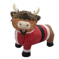INFLTBL CHRISTMAS HIGHLNDR COW