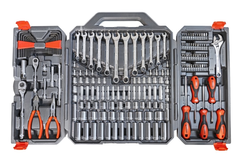 Crescent CTK180 Professional Tool Set, 180-Piece, Alloy Steel, Polished Chrome