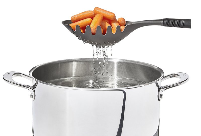 STRAINER SCOOP PASTA LARGE