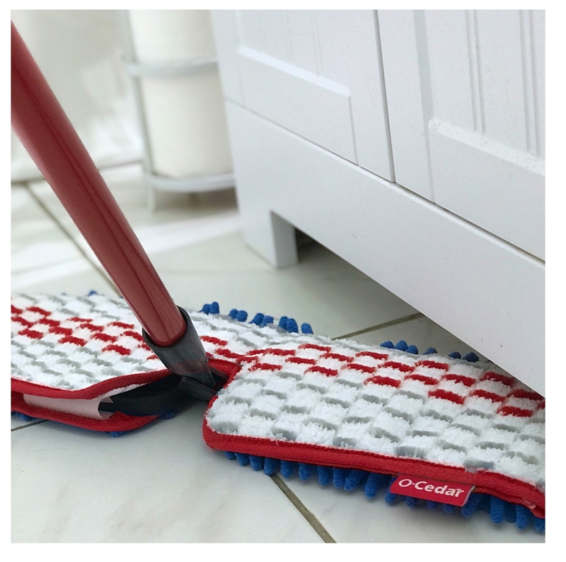 O-Cedar 138000 Flip Mop, Micro-Fiber Head, Metal Handle