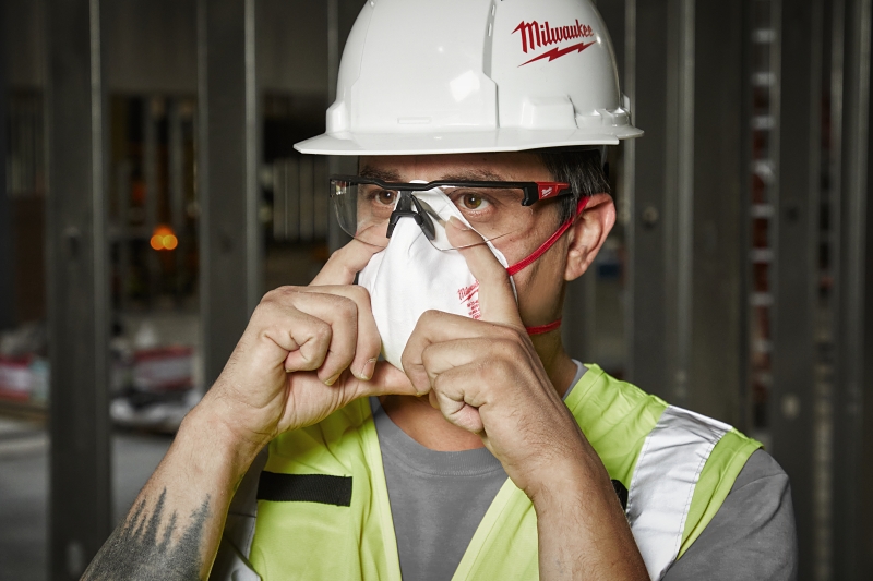 Milwaukee 48-73-4031 Respirator Dust Mask, Standard Mask, Red/White, N95 Filter Class