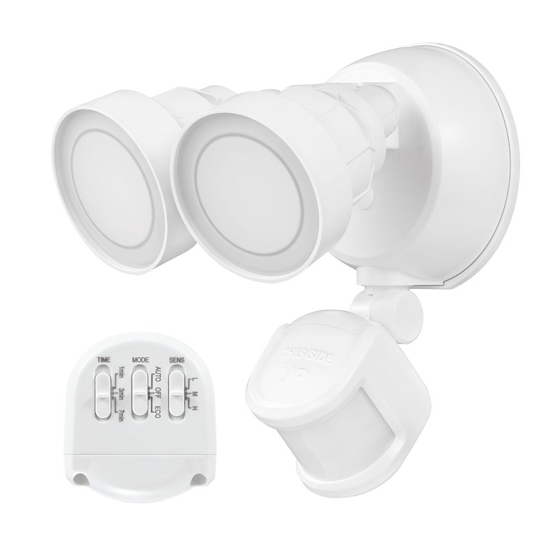 globe 17000201 Security Flood Light, 120 V, LED Lamp, Bright White, 1400 Lumens, 4000 K Color Temp, Plastic Fixture