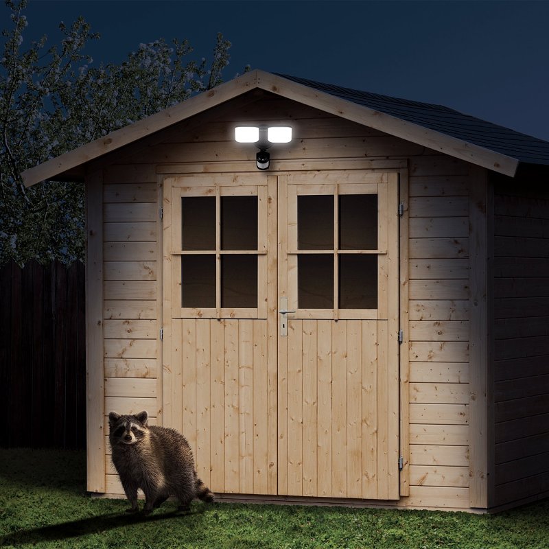 globe 17000208 Security Flood Light, LED Lamp, Daylight, 600 Lumens, 4000 K Color Temp, Black Fixture