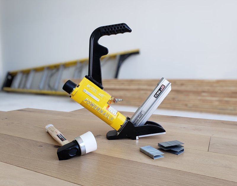 Powernail 445FSW Hardwood Flooring Stapler, 100 Magazine, 1-1/2 to 2 in Fastener