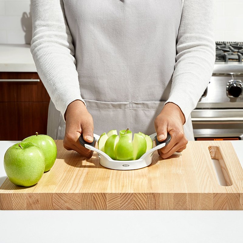 Good Grips 32681 Apple Divider, Stainless Steel Blade, Rubber Handle, Dishwasher Safe: Yes