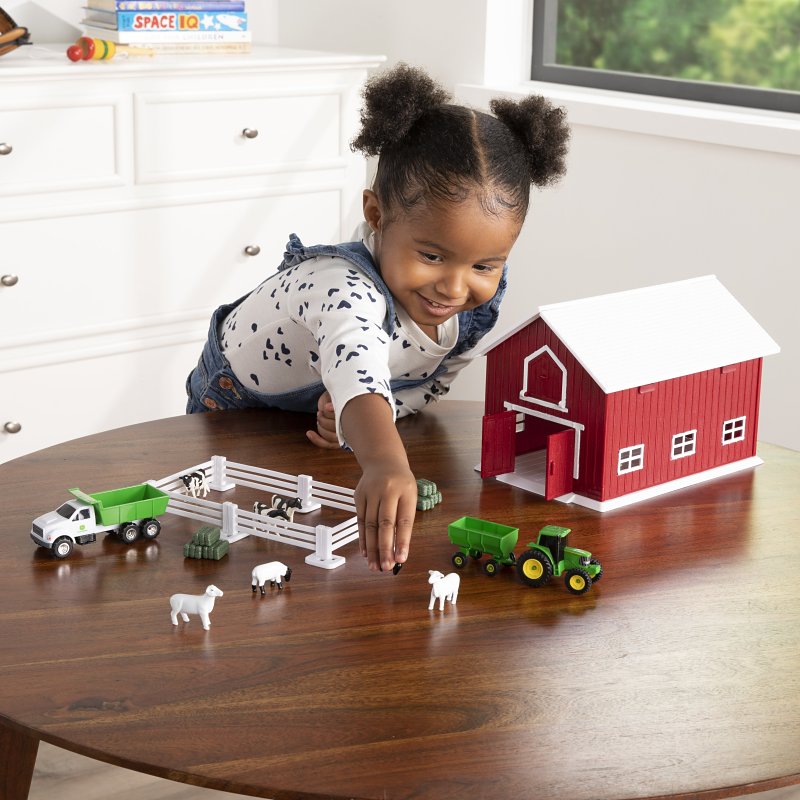 John Deere Toys 47333 1:64 Red Barn Playset, 3 years and Up, 24-Piece
