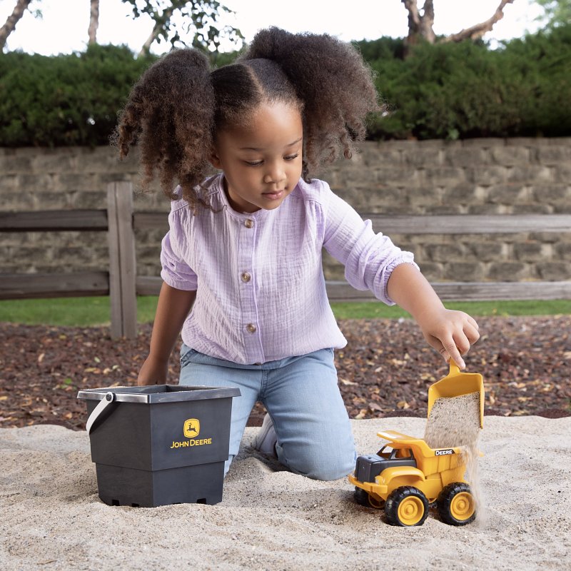 John Deere Toys 47616 Construction Sandbox Set, 18 Months and Up, Black/Yellow