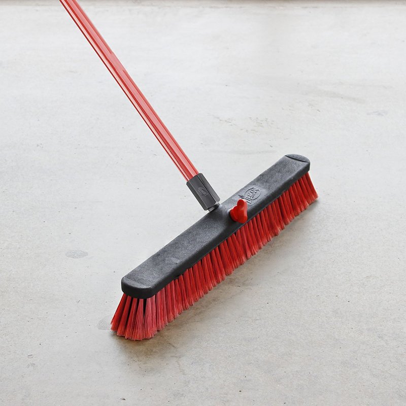 Libman 805 Push Broom, 24 in Sweep Face, 3 in L Trim, PET Polymer Bristle, 64 in L, Steel Handle