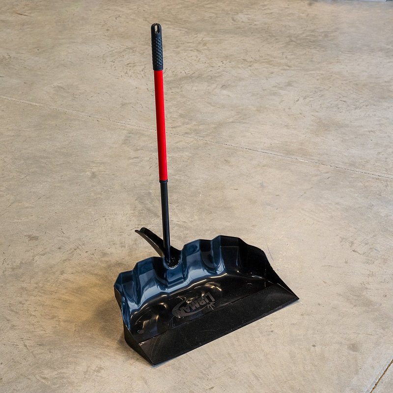 Libman 929 Outdoor Scoop, 21-3/4 in L, 22-1/2 in W, Polymer, Black