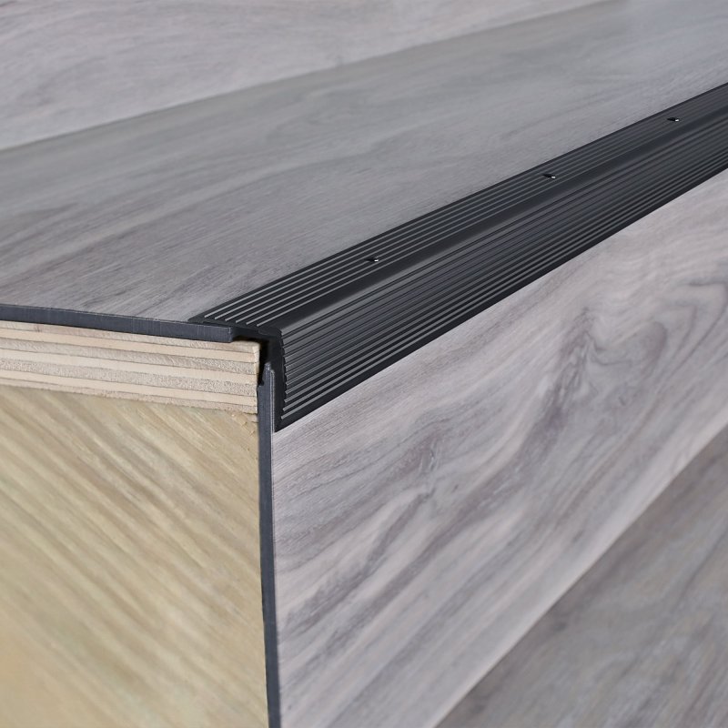 STAIR EDGING MATBLK 1-1/8X36IN