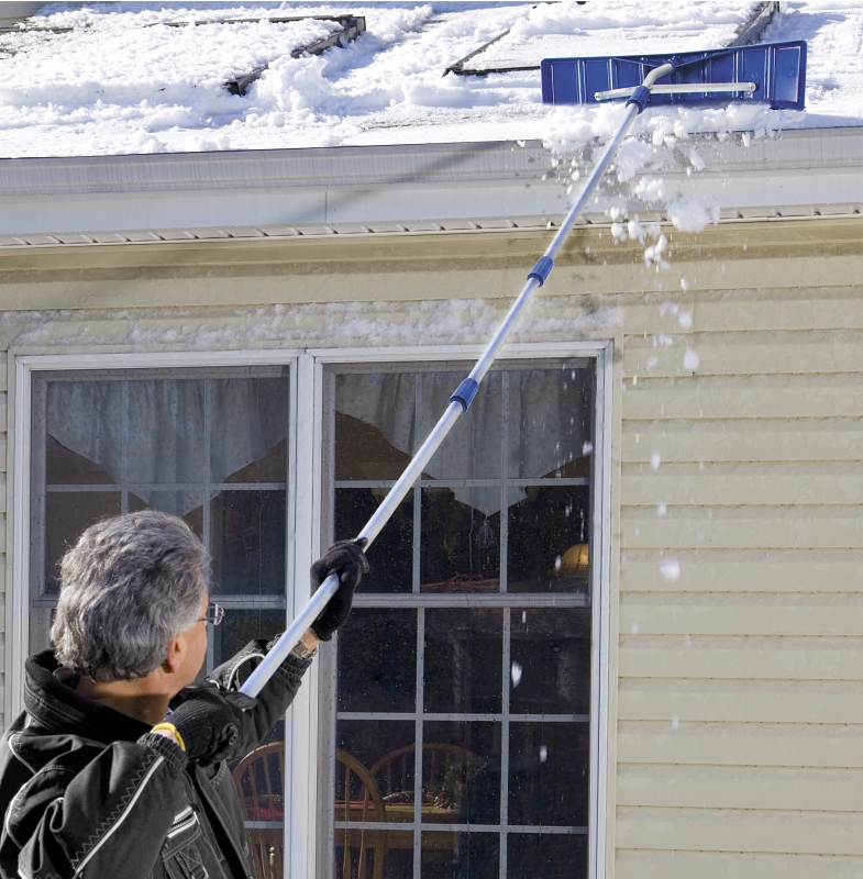 Snow Joe RJ204M Snow Shovel Roof Rake, Polyethylene Blade, Poly Head, Telescopic Handle, Aluminum Handle