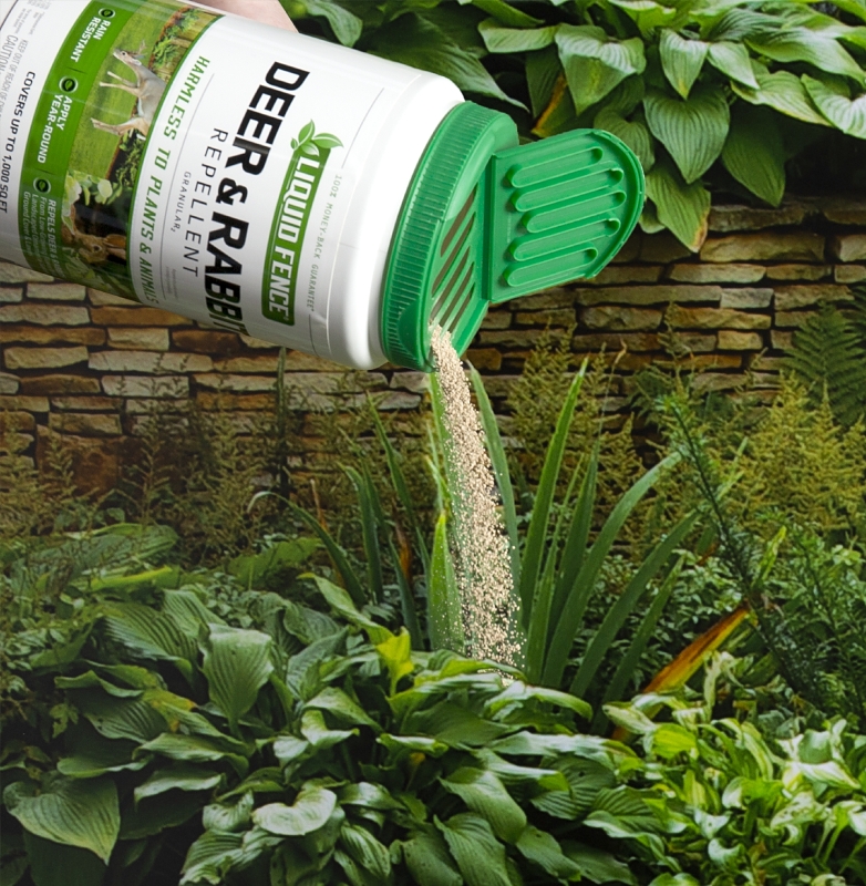 Liquid Fence HG-70266 Deer and Rabbit Repellent, 1000 sq-ft Coverage