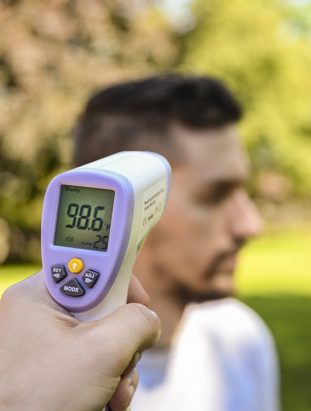 Hti HT-820D Body Infrared Thermometer, 2 to 5.9 in, 0.1 deg C Resolution, LCD Display
