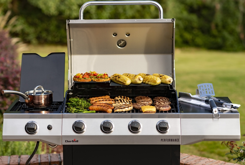 Char-Broil Performance 463351021 Gas Grill with Chef's Tray, Liquid Propane, 2 ft 1/2 in W Cooking Surface, Steel