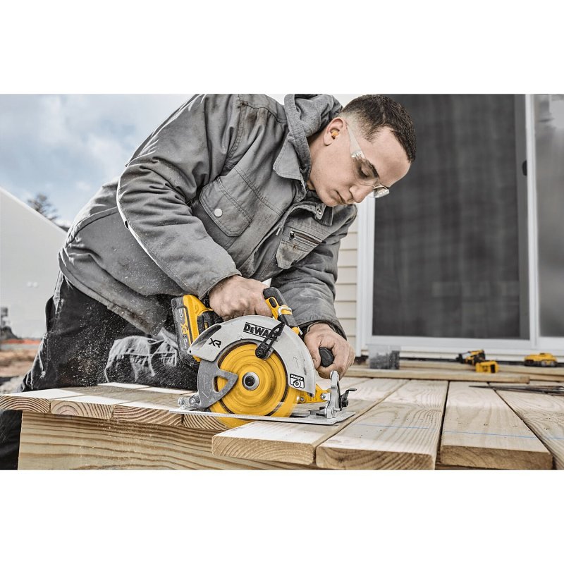 DEWALT DWA171424 Circular Saw Blade, 7-1/4 in Dia, 5/8 in Arbor, 24-Teeth, Applicable Materials: Wood, 1/PK