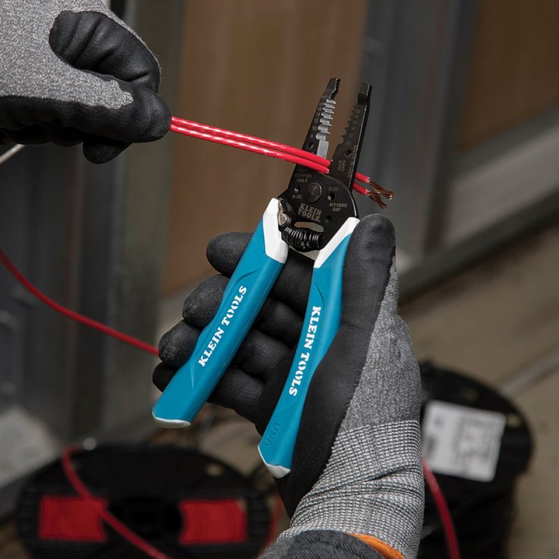 Klein-Kurve K11095 Wire Stripper, 18 to 8 AWG Solid, 20 to 10 AWG Stranded Wire, 7-1/4 in OAL, Comfort Grip Handle