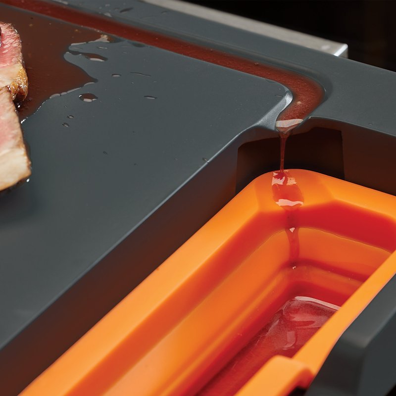 Mr. BAR-B-Q 40370Y Grill Side Cutting Board with Removable Tray, Silicone
