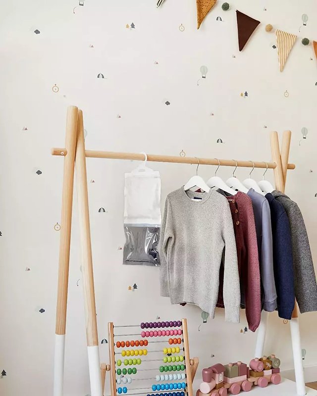 image 2 of 3