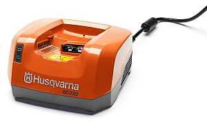 Husqvarna 967091403 Battery Charger, Lithium-Ion